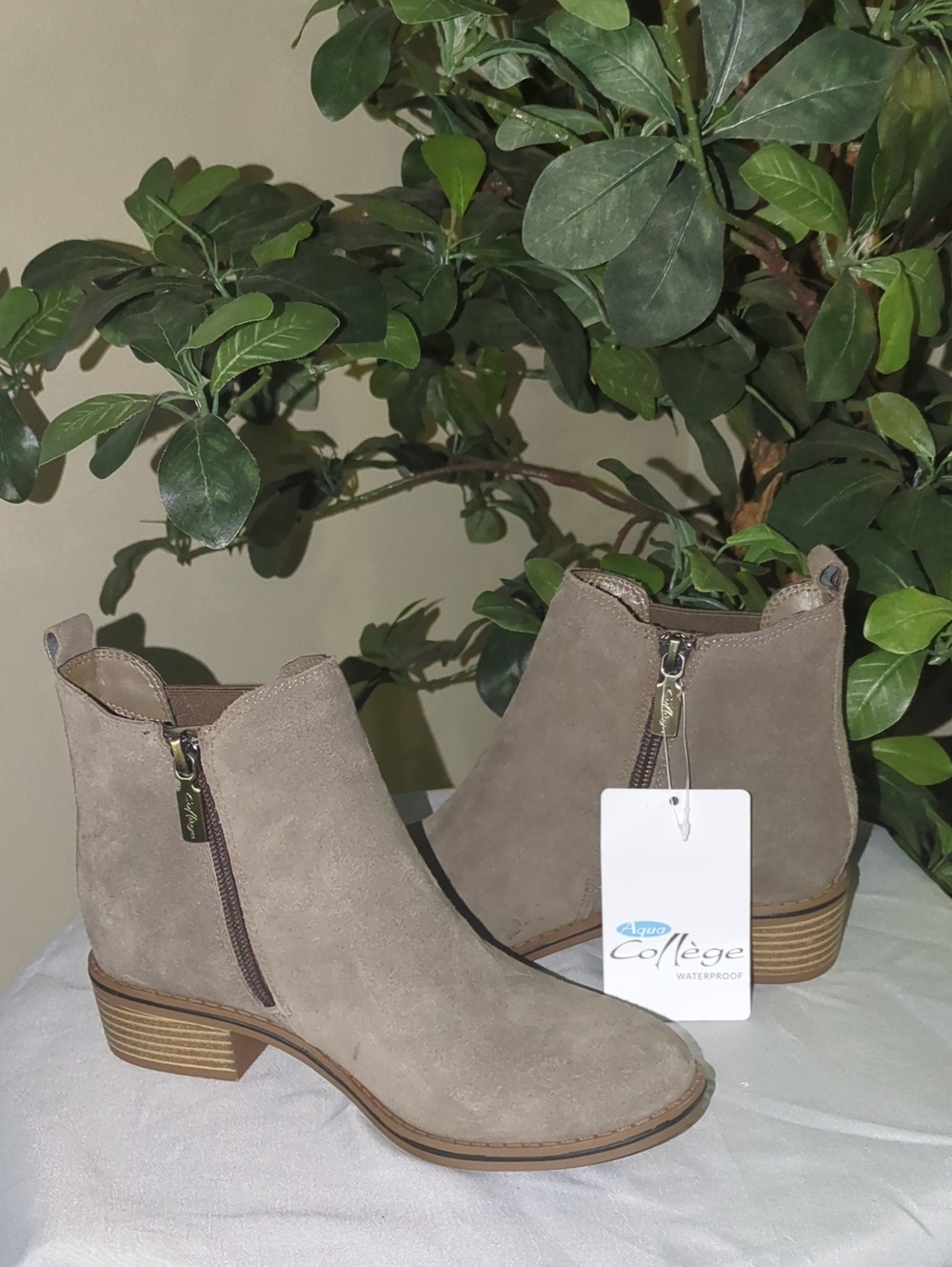 Aqua College Women's Taupe Suede Waterproof Ankle Boots NWT